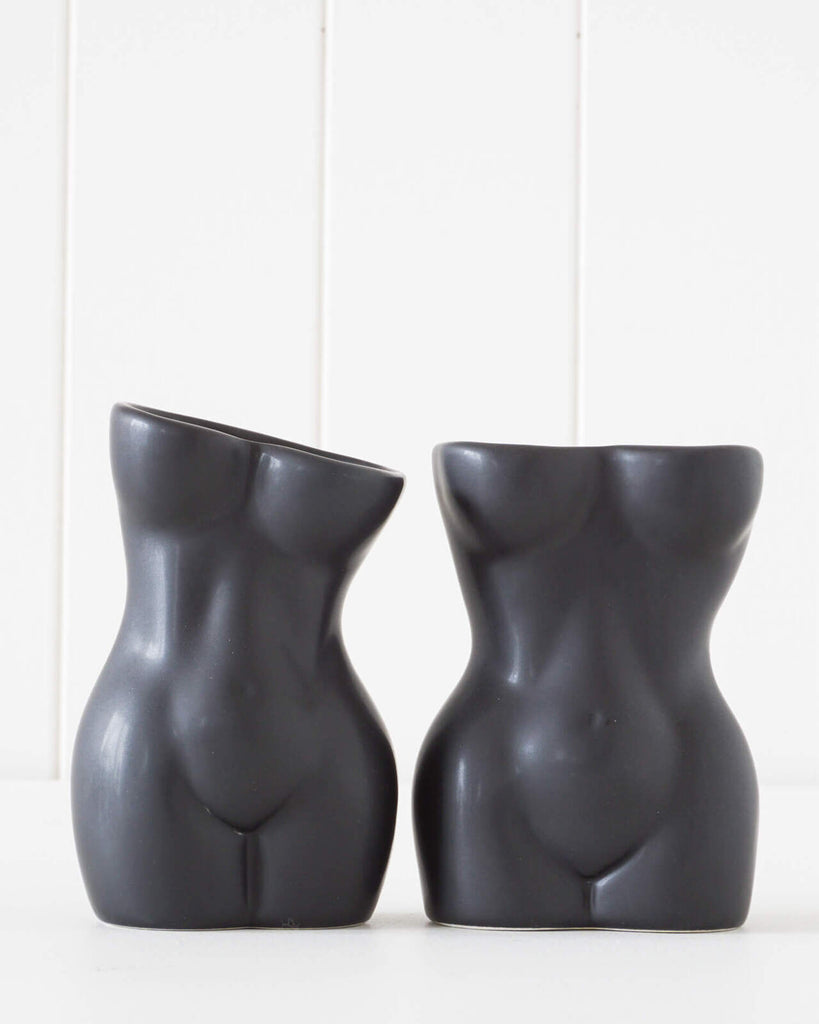 La Femme Vase -Black